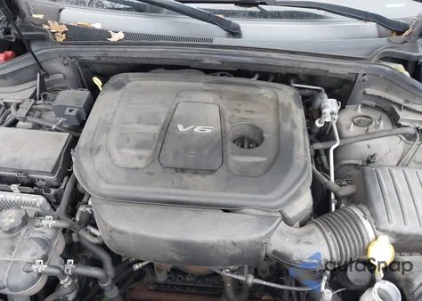 2017 Jeep Grand Cherokee Laredo 4X4 from USA, damaged, VIN 1C4RJFAG6HC912645